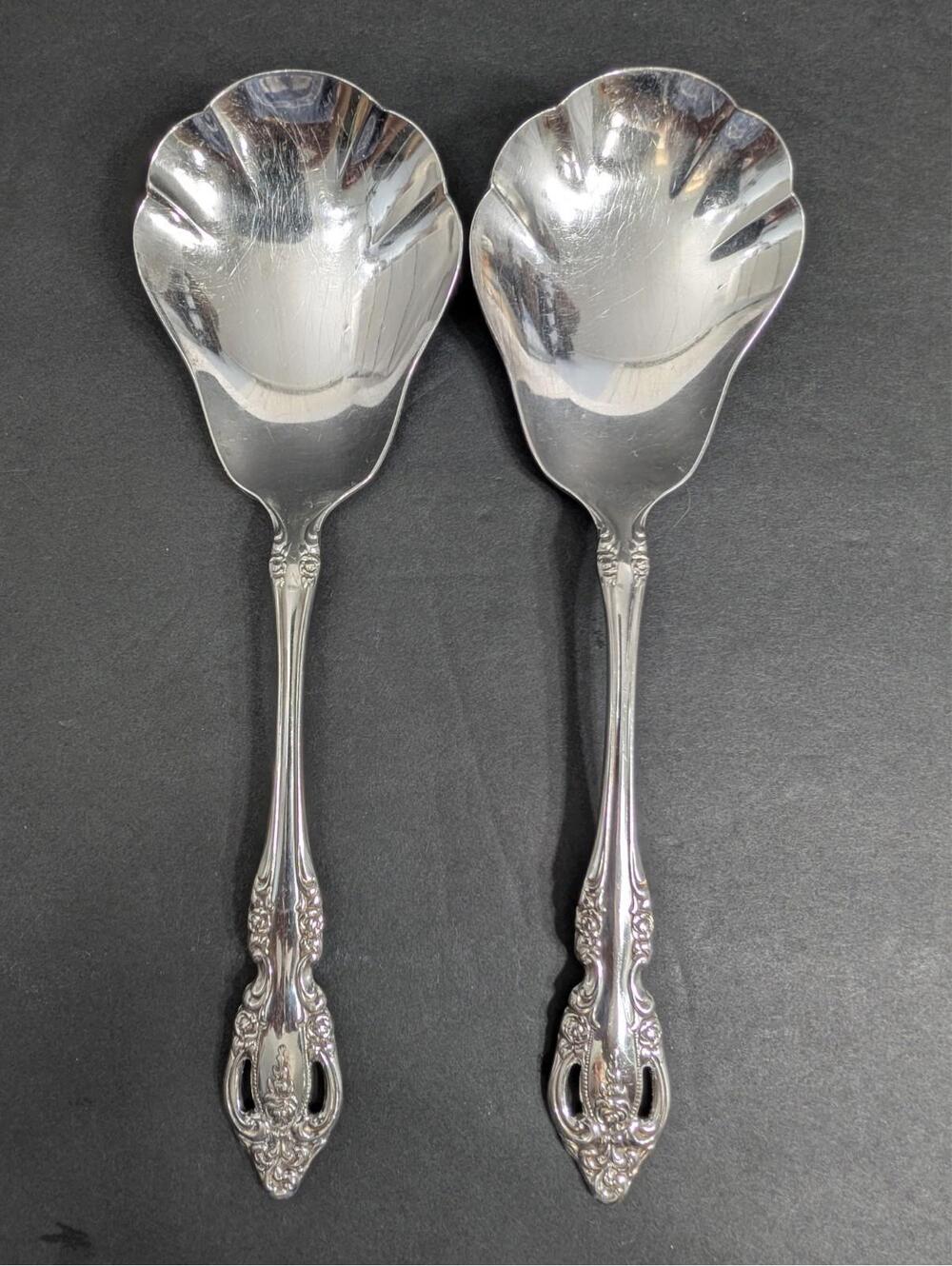 PAIR OF ONEIDA BRAHMS PATTERN CASSEROLE SERVING SPOONS
